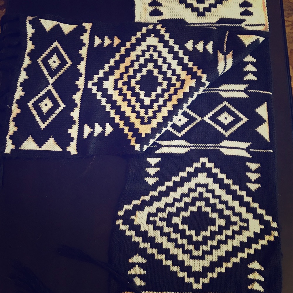 Black and white oversized scarf/wrap